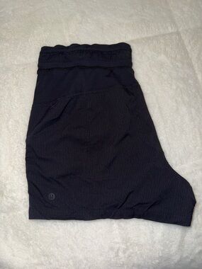 Lululemon dance studio shorts